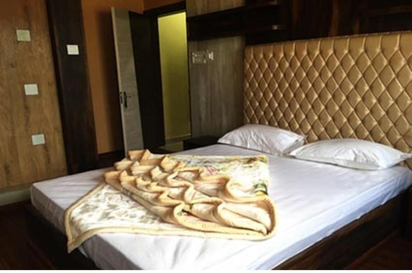 Hotel Himalaya Αγκαρτάλα Εξωτερικό φωτογραφία